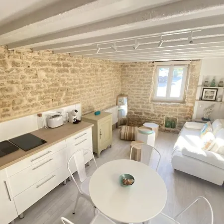 Charming Little House With Exposed Stonework Luc-sur-Mer